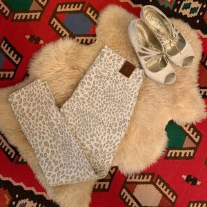 Leopard print skinny jeans legend lucky capri